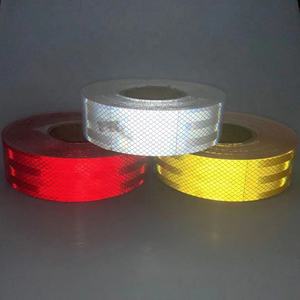 Nastro Riflettente Bianco Rosso Giallo per Auto in Materiale PET per Segnalazione - Product Image 6