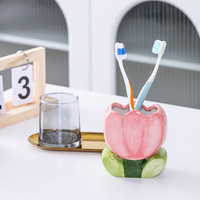 Vase en céramique en forme de tulipe, ornement pour salon, arrangement floral, décoration florale de table, porte-pinceaux de maquillage, présentoir de fleurs fraîches