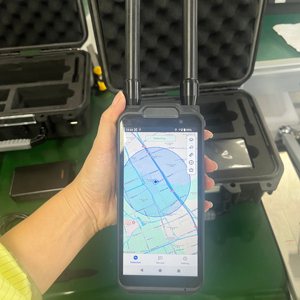 हैंडहेल्ड ड्रोन डिटेक्टर 100-6000mhz पूर्ण आवृत्ति स्कैन 360 डिग्री लंबी दूरी का पता लगाने वाले स्पेक्ट्रम विश्लेषण प्रोटोकॉल डिकोडर - Product Image 1