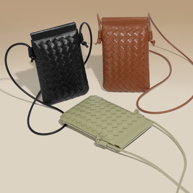 Wholesale Custom Woven Mini Crossbody Phone Bag Vegan PU Leather Adjustable Strap Waterproof Mobile Purse for Women