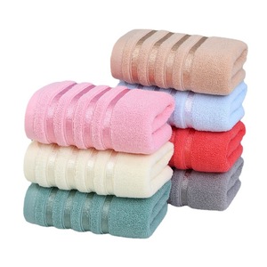 Toalla Facial de Algodón Puro 35x75 cm, Color Sólido, Agradable para la Piel, Uso Doméstico - Product Image 4