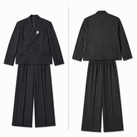 Ensemble de costume blazer croisé oversize pour homme avec pantalon plissé à jambe large, revers pointus, noir et gris, style streetwear formel personnalisé