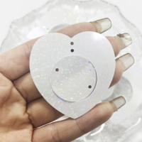 Accessoires vestimentaires en PVC écologique en gros, sequins en forme de cœur résistants à l'abrasion, 51-80mm, multi-spécifications, couleurs mélangées, pour animaux de compagnie