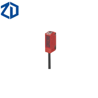 LEUZE HT3C/4P Capteur de réflexion diffuse avec suppression d'arrière-plan 50129376