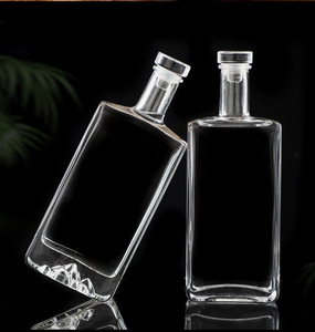 Botella de Whisky de Vidrio de Lujo Personalizada de 500 ml, 100 ml, 200 ml, con Fondo Plano, Tapa con Diseño de Montaña, para Licores - Product Image 3