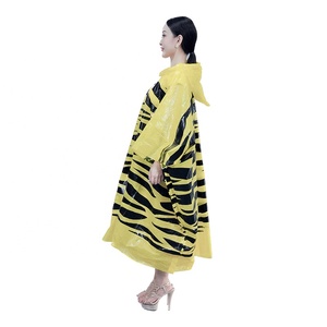 Campione gratuito monouso impermeabile <span class=keywords><strong>pioggia</strong></span> di plastica per Poncho cappotto personalizzato portatile per viaggi e Tour all'aperto su <span class=keywords><strong>moto</strong></span> e Bik - Product Image 2