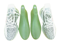 Chaussures de sport montantes Man Yeez avec forme de chaussure en plastique