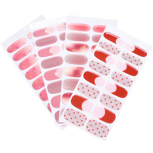 Uñas Postizas de Alta Gama con Temática Invernal, Diseño de Lujo con Copos de Nieve 3D y Brillo Dorado - Product Image 5