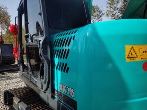 Pequeña maquinaria usada Las excavadoras sobre orugas Kobelco usadas tienen buena calidad y precio barato - Product Image 5