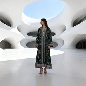 Abaya de Poliéster con Pedrería Termoadhesiva, Elegante y de Lujo para Fiestas y Eventos, para Mujeres Musulmanas, Venta al Por Mayor, Nuevo Diseño de Moda, Fabricante OEM - Product Image 3