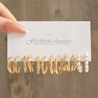 Boucles d'oreilles pendantes géométriques vintage en métal doré 17KM pour femmes, créoles simples carrées avec perles, bijoux tendance pour soirée