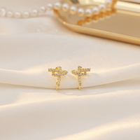 Boucles d'oreilles invisibles plaquées or 18 carats avec clip anti-moustiques, motif croix en zircon cubique, pour femmes, en cuivre écologique, sans perçage