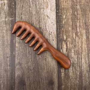 Cepillo de madera de sándalo natural de dientes anchos con mango, cepillo <span class=keywords><strong>para</strong></span> masaje capilar con láser, cepillo antiestático desenredante <span class=keywords><strong>para</strong></span> cabello rizado y peluquería - Product Image 3