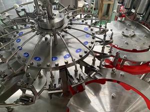 Valvula de retractable fill llenadora rotativa para 5 galon agua automática 8-8-3 de agua potable máquina de llenado de agua de bebida <span class=keywords><strong>bot</strong></span> - Product Image 5