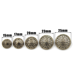 Phong Cách Cổ Điển Hoa Mô Hình Vòng Chân Cổ Bạc <span class=keywords><strong>Bronze</strong></span> Màu Hợp Kim Nút Cho Quần Áo Trang Trí - Product Image 3