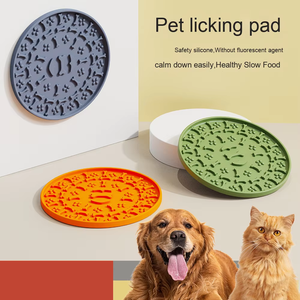 Alfombrilla de silicona para lamer perros con ventosas, almohadilla de succión para mantequilla de maní, alivio de la ansiedad, herramienta de alimentación para perros, artículos diversos para el hogar - Product Image 4