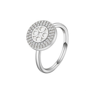 Exquisitos anillos ajustables giratorios con micro pavé de circonita geométrica, chapados en oro sobre cobre, joyería para aliviar la ansiedad para mujeres. - Product Image 5