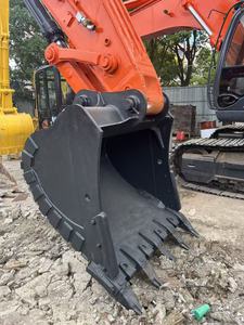 Excavatrice Doosan DX300 d'occasion de grande taille, d'une capacité de 30 tonnes. Cette excavatrice Doosan de 30 tonnes. - Product Image 2