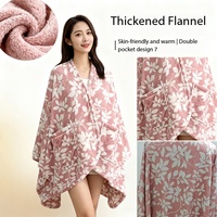 Châle portable et enveloppant pour femme, couverture intime sensuelle, cape douce en flanelle florale avec doubles poches