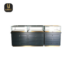 Vitrina con Iluminación LED Ultra Clara y Vidrio Extra Blanco de Bajo Contenido de Hierro para Máxima Transmisión de Luz y Visión Cristalina - Product Image 6