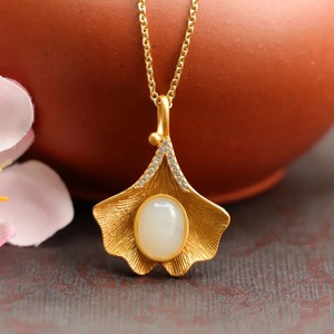 Collar con Colgante de Jade Ximang Hotian 2026, Diseño de Hoja de Loto Blanca, Joyería al por Mayor S2032662 - Product Image 1