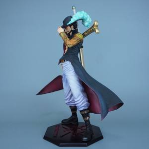 One Pieces Dracule Mihawk Hegemon Society: Hawkeye Oka <span class=keywords><strong>Shichibukai</strong></span> Swordmaster modelo de caja modelo figurita de juguete de dibujos animados - Product Image 3