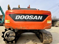 Excavatrice sur chenilles Doosan 220, puissance 108 000 W, capacité de la benne de 1,18 m³, moteur et pompe