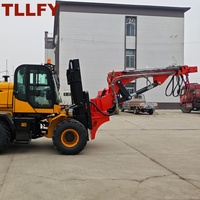 Chariot élévateur 4x4 3,5T avec grue à flèche articulée personnalisée de 6,6 m, structure entièrement hydraulique, rotation à 180 degrés pour travaux en extérieur
