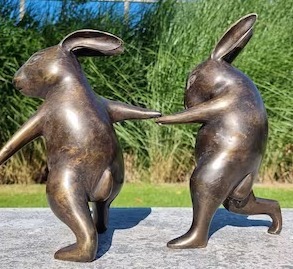 รูปปั้นกระต่ายสีบรอนซ์ในสวนทำด้วยมือวัตถุกระต่ายแข็ง & โชว์ชิ้นสไตล์วินเทจขนาดใหญ่ในราคาที่ดีที่สุด - Product Image 2