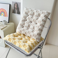 Coussin de chaise de bureau et d'étudiant à 9 trous, épaissi, antidérapant, en peluche d'hiver, à carreaux, couleur unie, pour dortoir