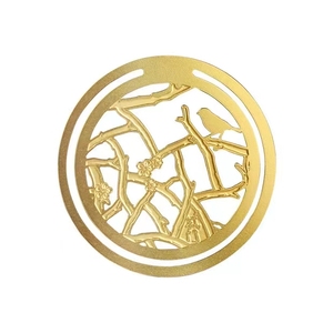 Signets en métal personnalisés avec logo - Design moulé sous pression écologique avec motif de dessin animé pour les cadeaux de mariage - Product Image 2