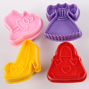 Juego <span class=keywords><strong>de</strong></span> Herramientas decorativas para hornear pasteles para niña, cortador <span class=keywords><strong>de</strong></span> prensado <span class=keywords><strong>de</strong></span> plástico, <span class=keywords><strong>molde</strong></span> <span class=keywords><strong>de</strong></span> galletas para el Día <span class=keywords><strong>de</strong></span> San Valentín, accesorios para mujer, 4 Uds. - Product Image 1