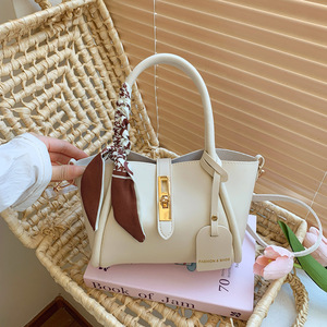 2026 Summer New Women <b>Mini</b> Bucket Bag PU Textured Trendy Versatile Crossbody Handbag Open High Quality Daily Use Wholesale - Product Image 4