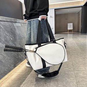 Nouveau style de <span class=keywords><strong>sac</strong></span> de <span class=keywords><strong>raquette</strong></span> de <span class=keywords><strong>badminton</strong></span> à logo personnalisé <span class=keywords><strong>sac</strong></span> de <span class=keywords><strong>raquette</strong></span> de tennis de sport de grande capacité - Product Image 1