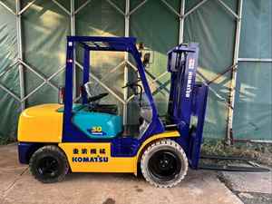 Montacargas Diésel Komatsu Usado de 3 Toneladas en Venta - 1 Año de Garantía, Altura de Elevación de 3m, Componentes Principales Incluidos - Product Image 2