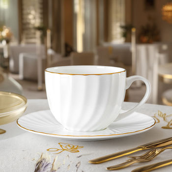 Luxury British Royal Tea Cup Set Fluted Surface Restaurant Tea Cups and Saucer with Gold Trim