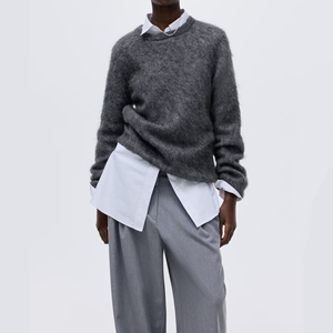 Suéter de <span class=keywords><strong>Cuello</strong></span> Redondo de Mezcla de Mohair Informal de Invierno de Lujo para <span class=keywords><strong>Mujer</strong></span>, Suéter de Punto Cepillado, Ajuste Holgado, Nailon, Elastano, Logotipo Frontal - Product Image 1