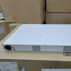 وصل حديثا موجهات الألياف الضوئية C8300-2N2S-6T 6x1 مخرجات إيثرنت جيجابايت معدات مرافق العملاء الخدمات المتكاملة