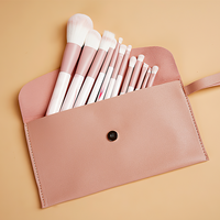 Ensemble de pinceaux de maquillage professionnels 12 pièces, doux, vegan, pinceaux plats, anticernes, fond de teint, blush, fard à paupières, estompeurs, format voyage, pour le visage
