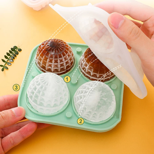 Moule à glaçons sphériques carrés en silicone pour la maison, bac à glaçons DIY flexible avec entonnoir - Product Image 5