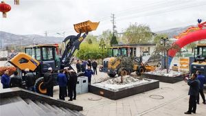 Chargeuse sur pneus mini agricole LW156FV de 1 tonne de l'usine de Xuzhou en Chine avec godet de 0,7 m3, prix de vente - Product Image 6