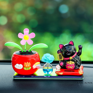 ชุดตกแต่งรถยนต์รุ่ยเจียพร้อมมาเนกิเนโกะและน้ำหอมดอกไม้สำหรับตกแต่งภายในสไตล์การ์ตูนวัสดุพลาสติก - Product Image 2