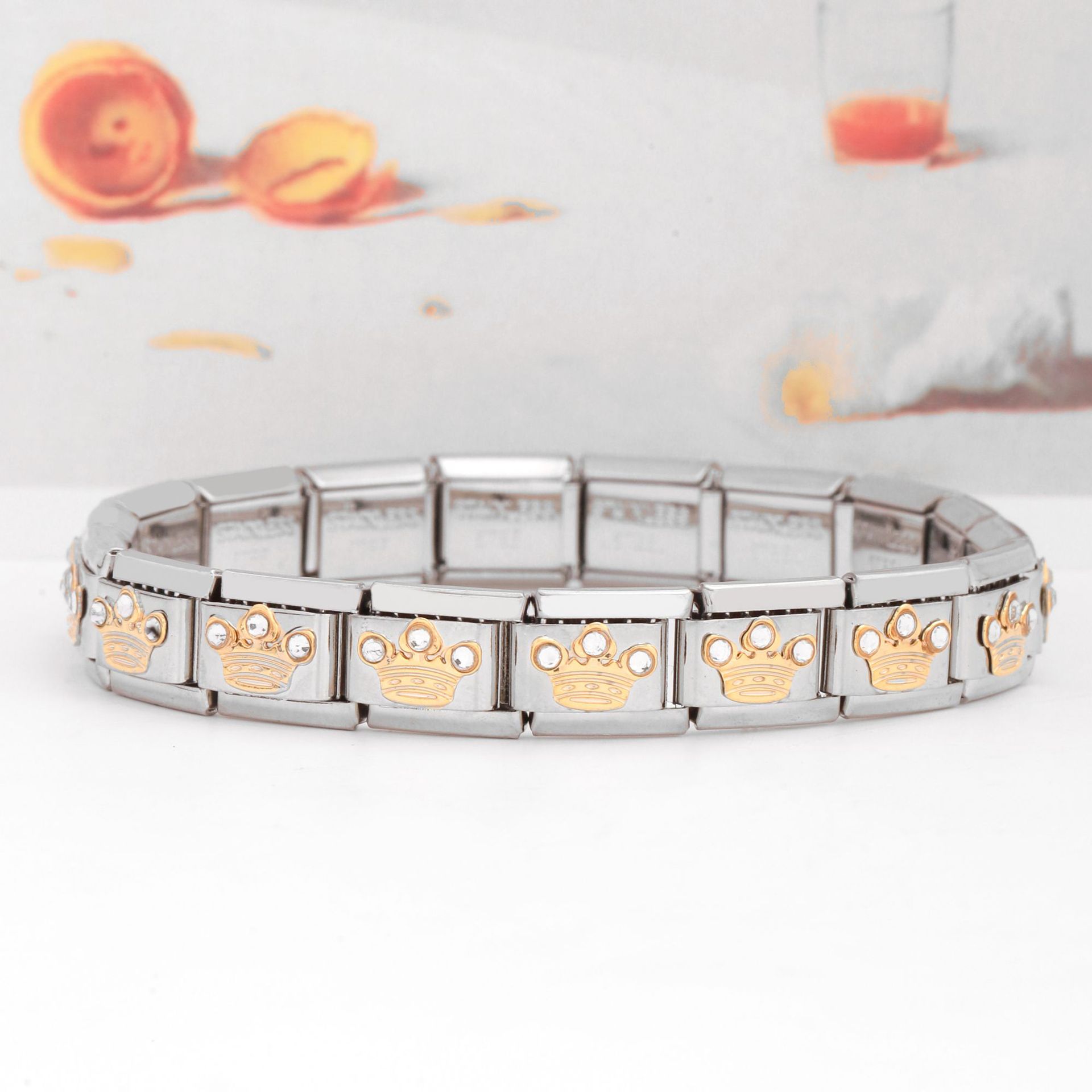 0506-couronne jaune doré-trois diamants 1 section