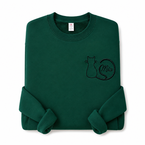 Felpa Girocollo Personalizzata con Ricamo Silhouette <span class=keywords><strong>Gatto</strong></span> e Coda, <span class=keywords><strong>Nome</strong></span> Personalizzabile per Regalo e Abbigliamento per Mamma <span class=keywords><strong>di</strong></span> Gatti - Product Image 1