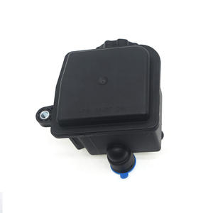 Pièces automobiles Réservoir de direction assistée pour Chrysler Crossfire 2004 2005 2006 2007 <span class=keywords><strong>2008</strong></span> N°5098142AA - Product Image 4