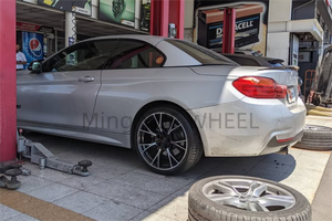 Mingyue Flow Forming Black Machine Face para <span class=keywords><strong>BMW</strong></span> M2 <span class=keywords><strong>M3</strong></span> M4 F10 F25 F30 <span class=keywords><strong>E36</strong></span> <span class=keywords><strong>18</strong></span> 19 20 pulgadas 5X112 5X120 rueda de coche de pasajeros escalonada - Product Image 6