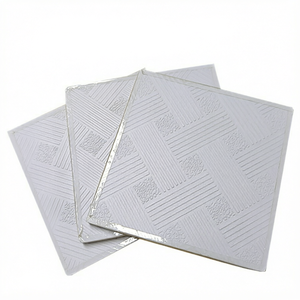 Plaque de plafond carrée en PVC blanc, panneau de faux plafond imperméable, ignifuge, décoratif, pour plafond intérieur - Product Image 1