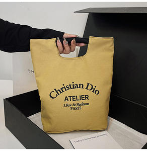 Bolsa de tela casual al por mayor, tipo tote, para llevar a mano, con diseño artístico, para maquillaje, para mamá, para almuerzo de estudiante, o para cubo de agua. - Product Image 2