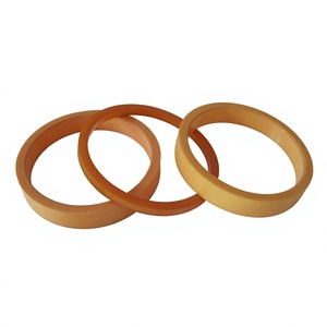 Meilleur bracelet rond en résine rouge, forme circulaire, design élégant, accessoire de bijouterie artisanale, pour anniversaire ou fête, pour femme - Product Image 2