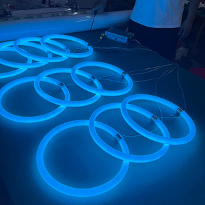 หลอดไฟ LED โค้งรูปทรงตามสั่ง แสงสว่าง 360 องศา โคมไฟอะคริลิคแบบเส้นสำหรับตกแต่งพื้นที่เชิงพาณิชย์ - Product Image 1